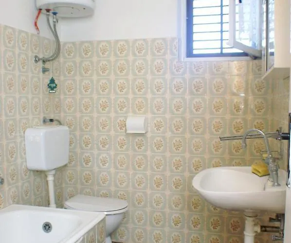 Family Friendly Seaside Vlasici, Pag - 4131 Vlašići