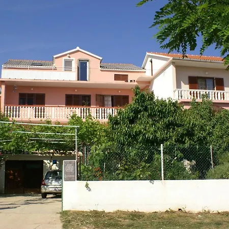 Apartment Family Friendly Seaside Vlasici, Pag - 4131