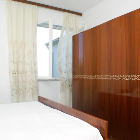 Apartment Family Friendly Seaside Vlasici, Pag - 4131