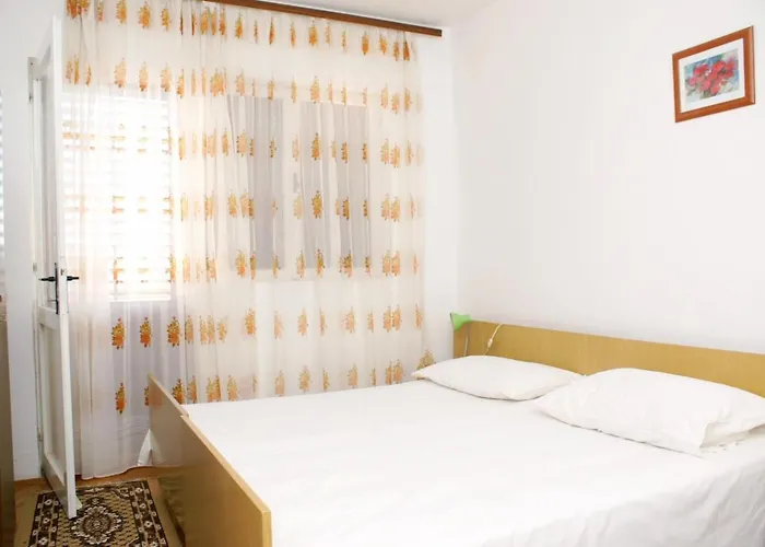 דירה Family Friendly Seaside Vlasici, Pag - 4131 *